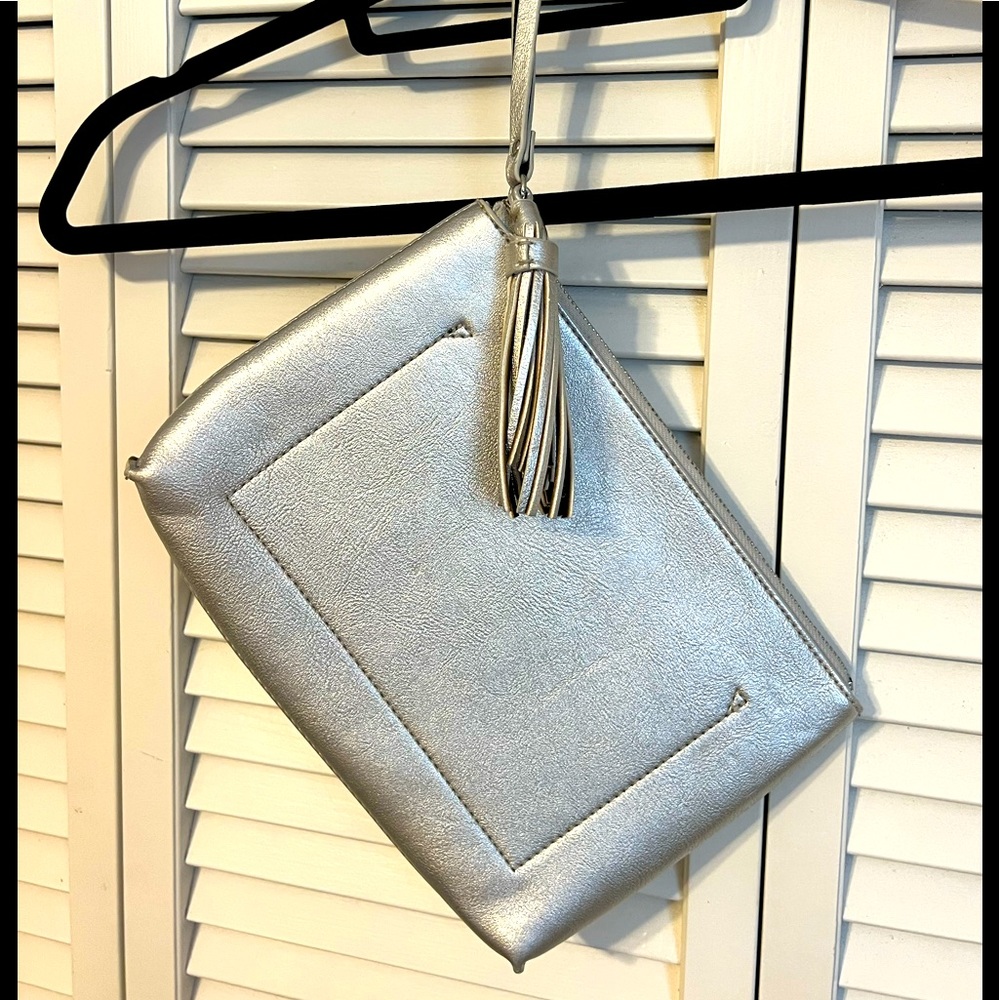 Super cute wristlet